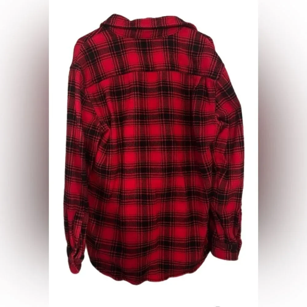 Men’s St John's Bay Classic Fit Legacy Flannel Shirt  Size Large